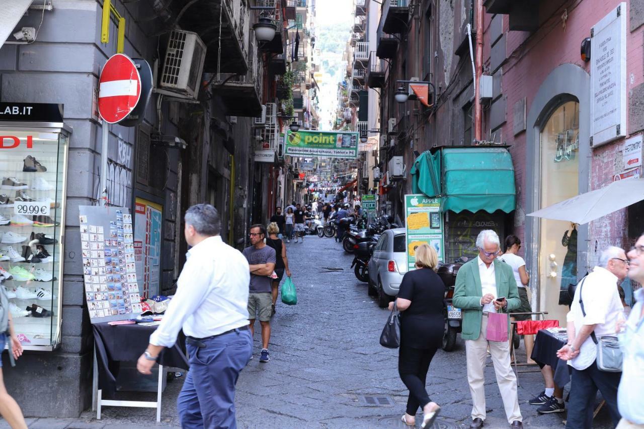 B&B Pisadog Napoli Esterno foto