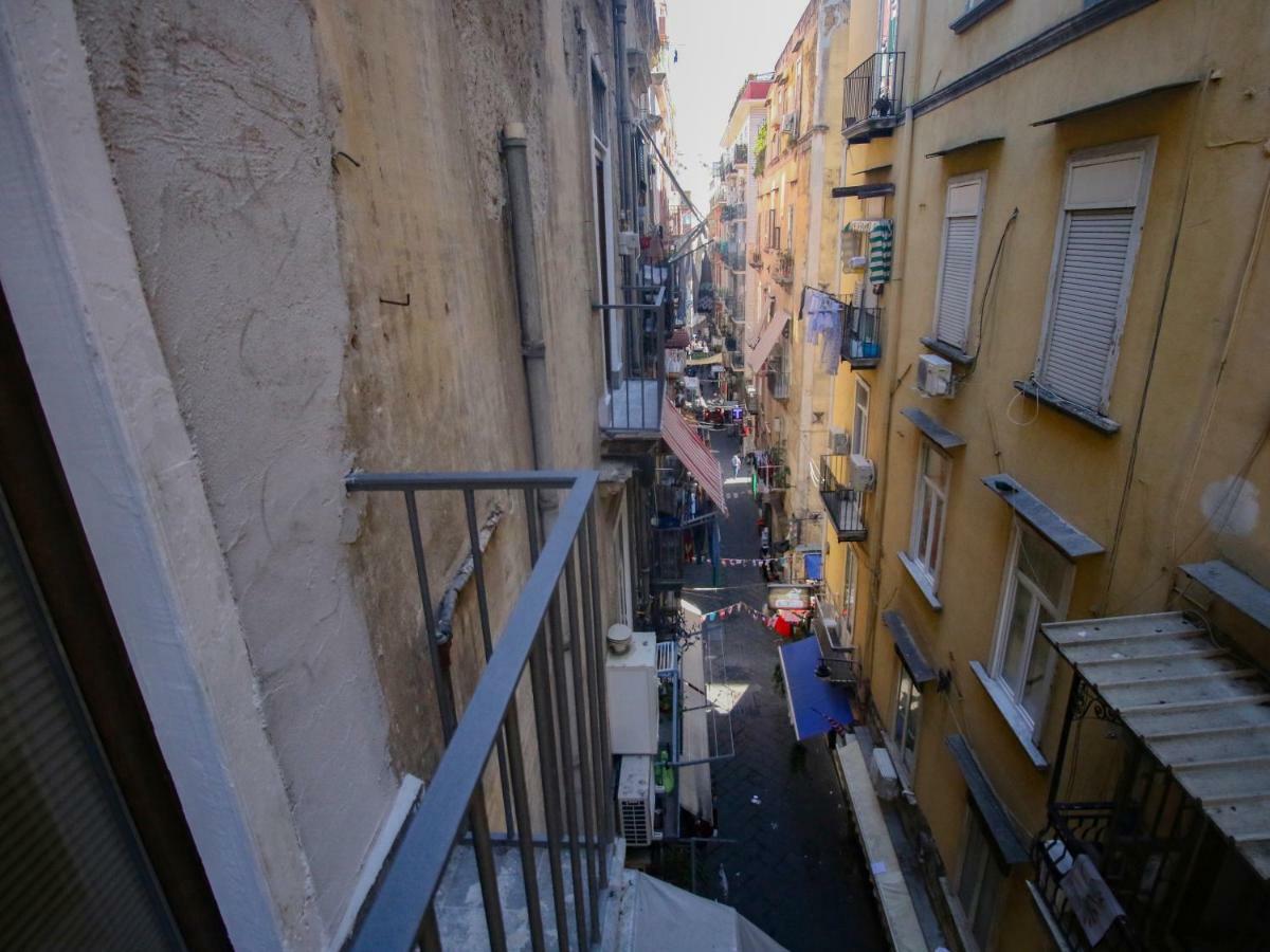B&B Pisadog Napoli Esterno foto