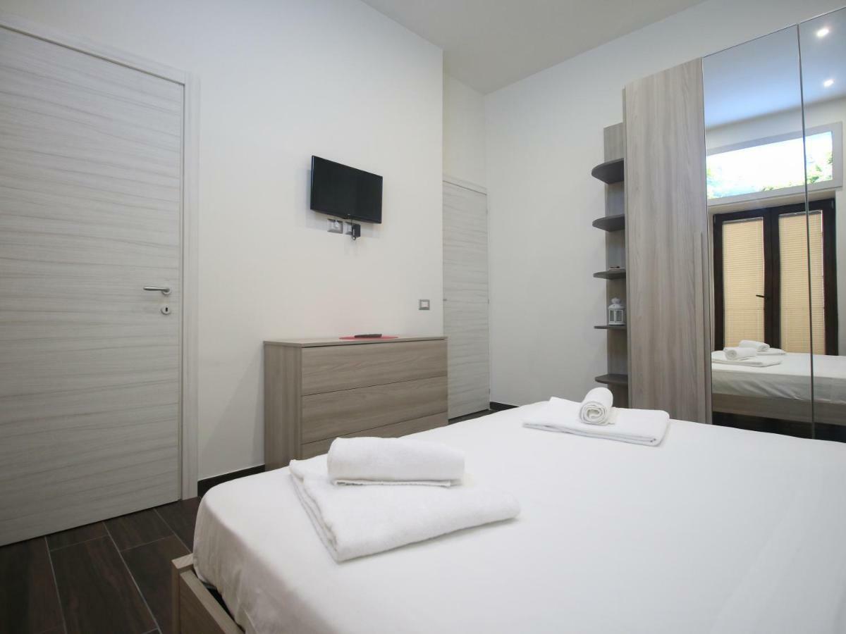 B&B Pisadog Napoli Esterno foto